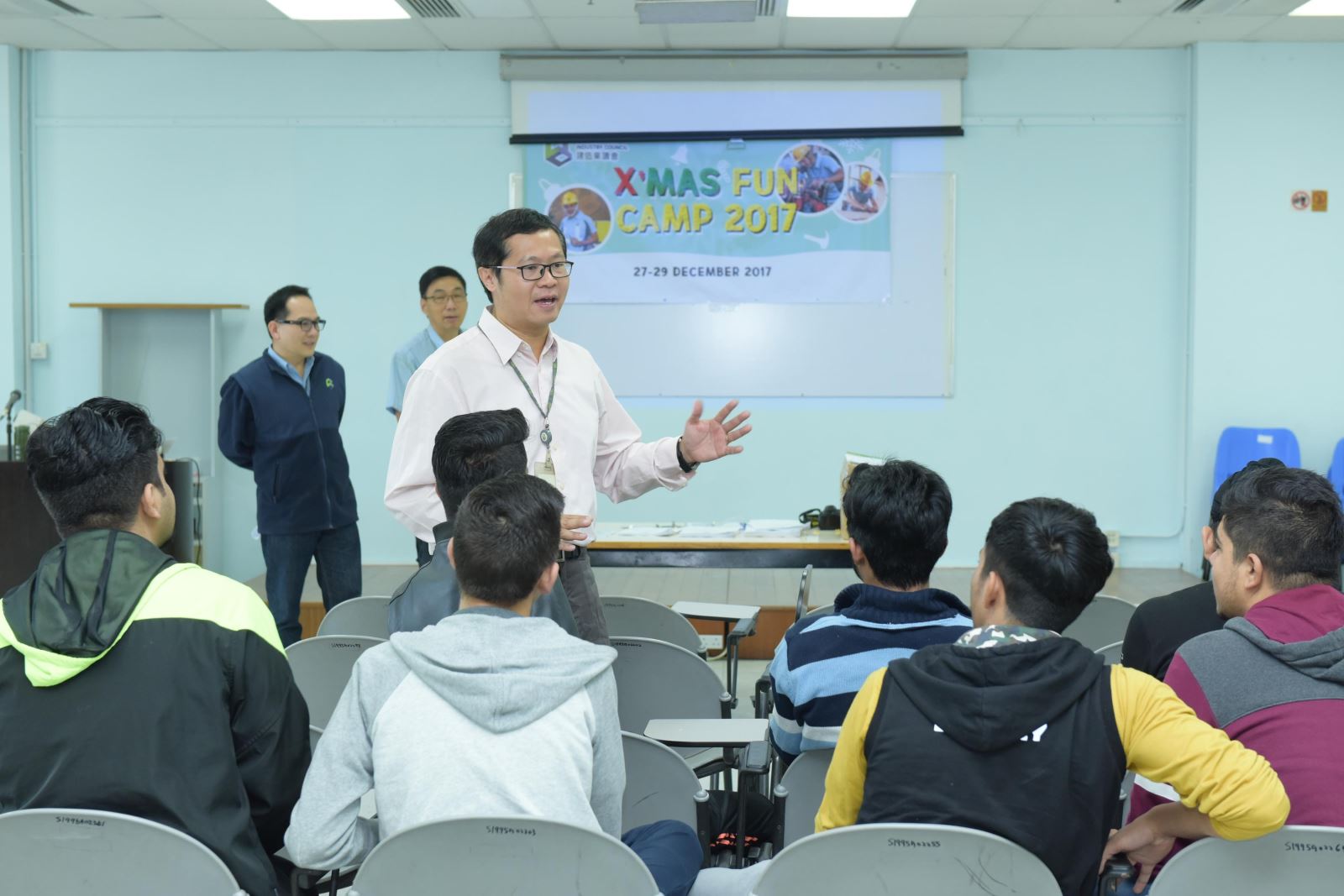非華語學生建造業體驗活動