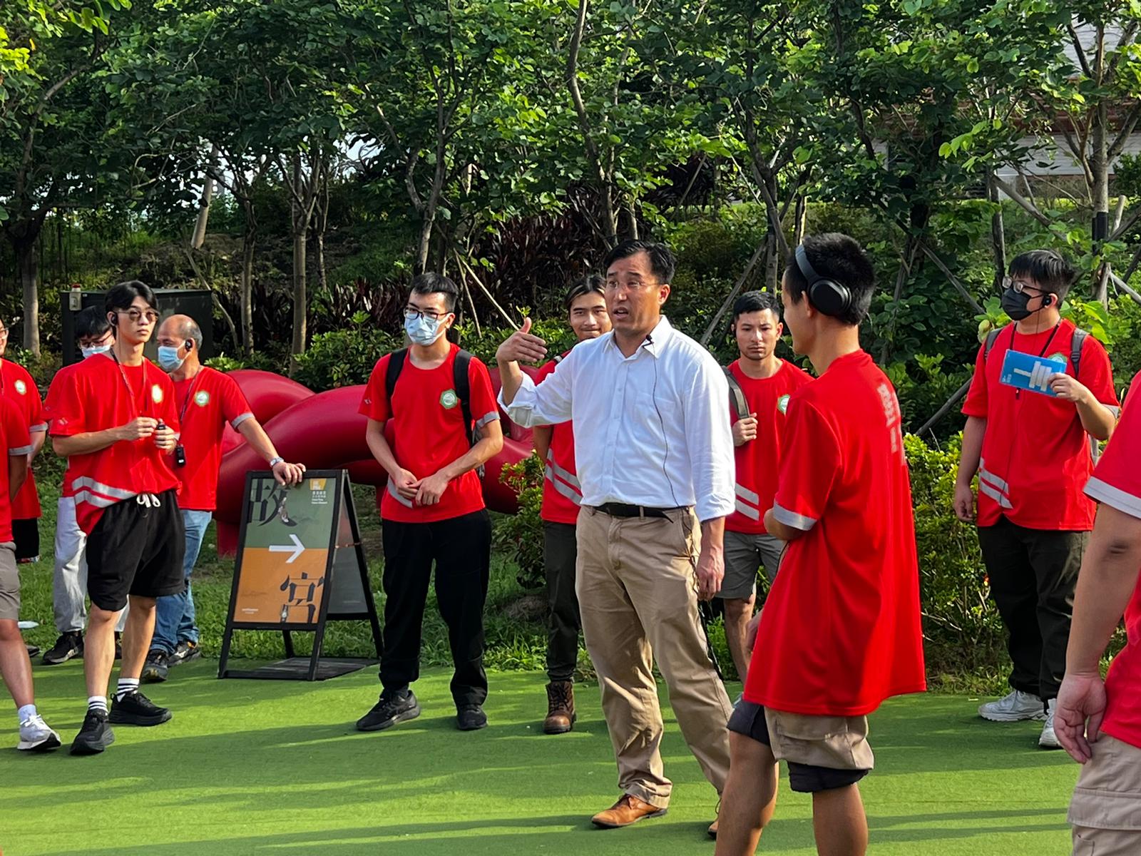 参观M+当代视觉文化博物馆