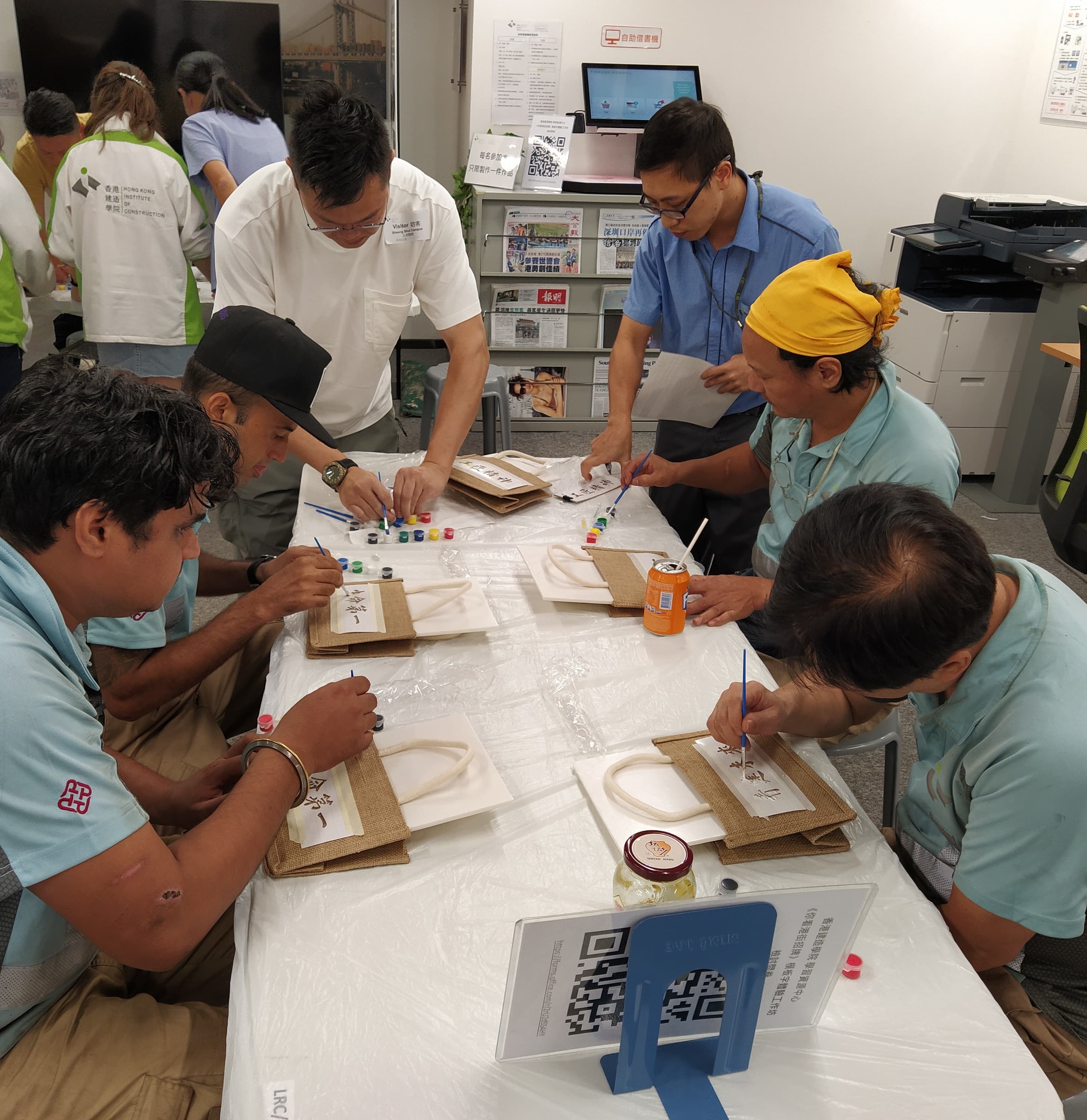 《你看港街招牌》作者分享會及模板字體驗工作坊