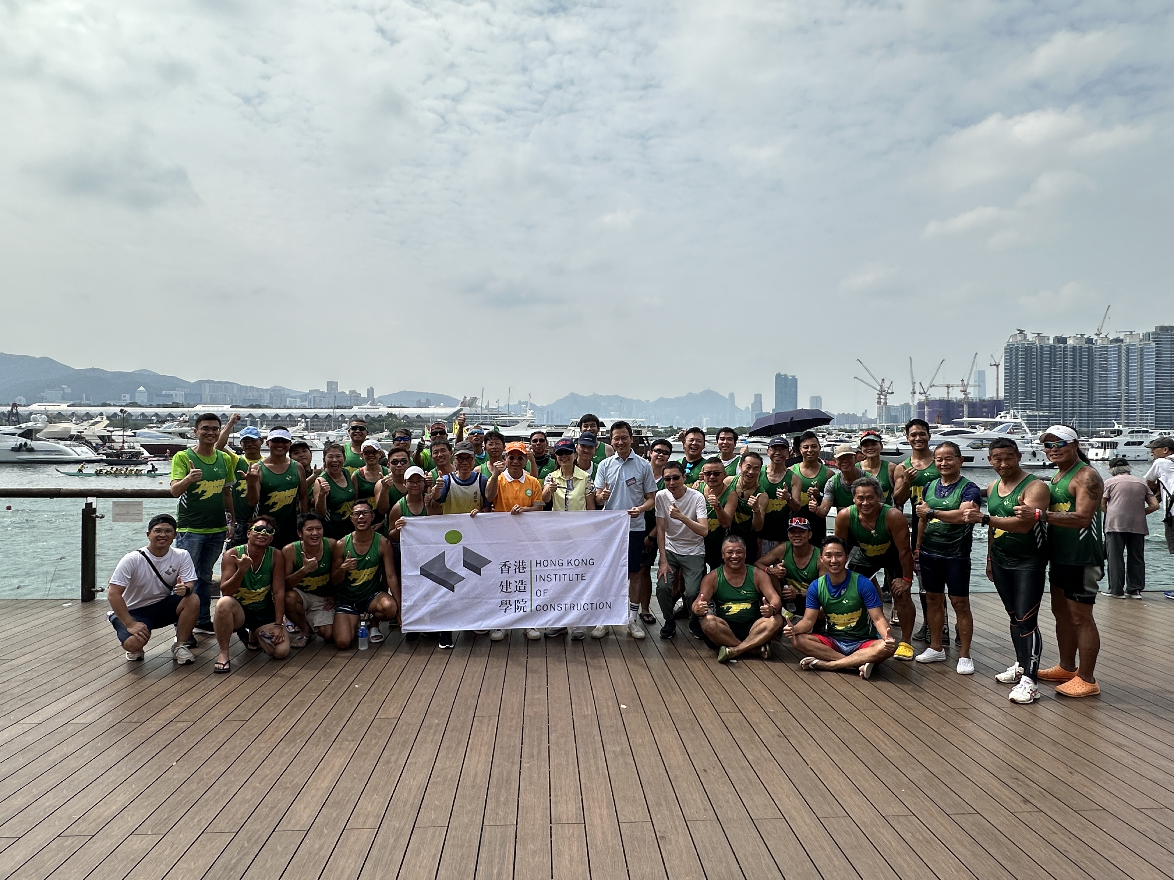 香港建造學院運動代表隊於第5屆觀塘海濱陽光龍舟賽勇奪佳績