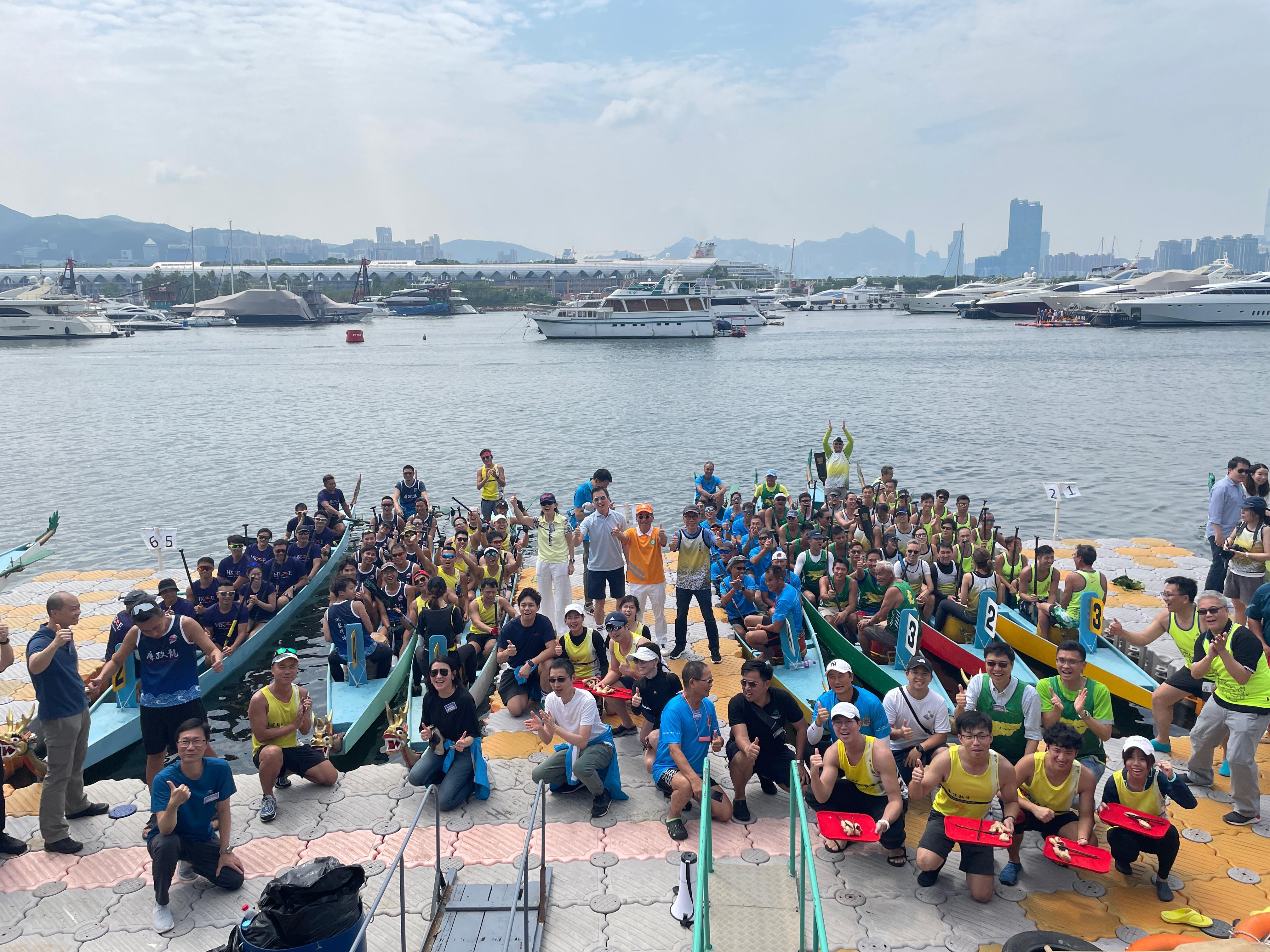 香港建造學院運動代表隊於第5屆觀塘海濱陽光龍舟賽勇奪佳績