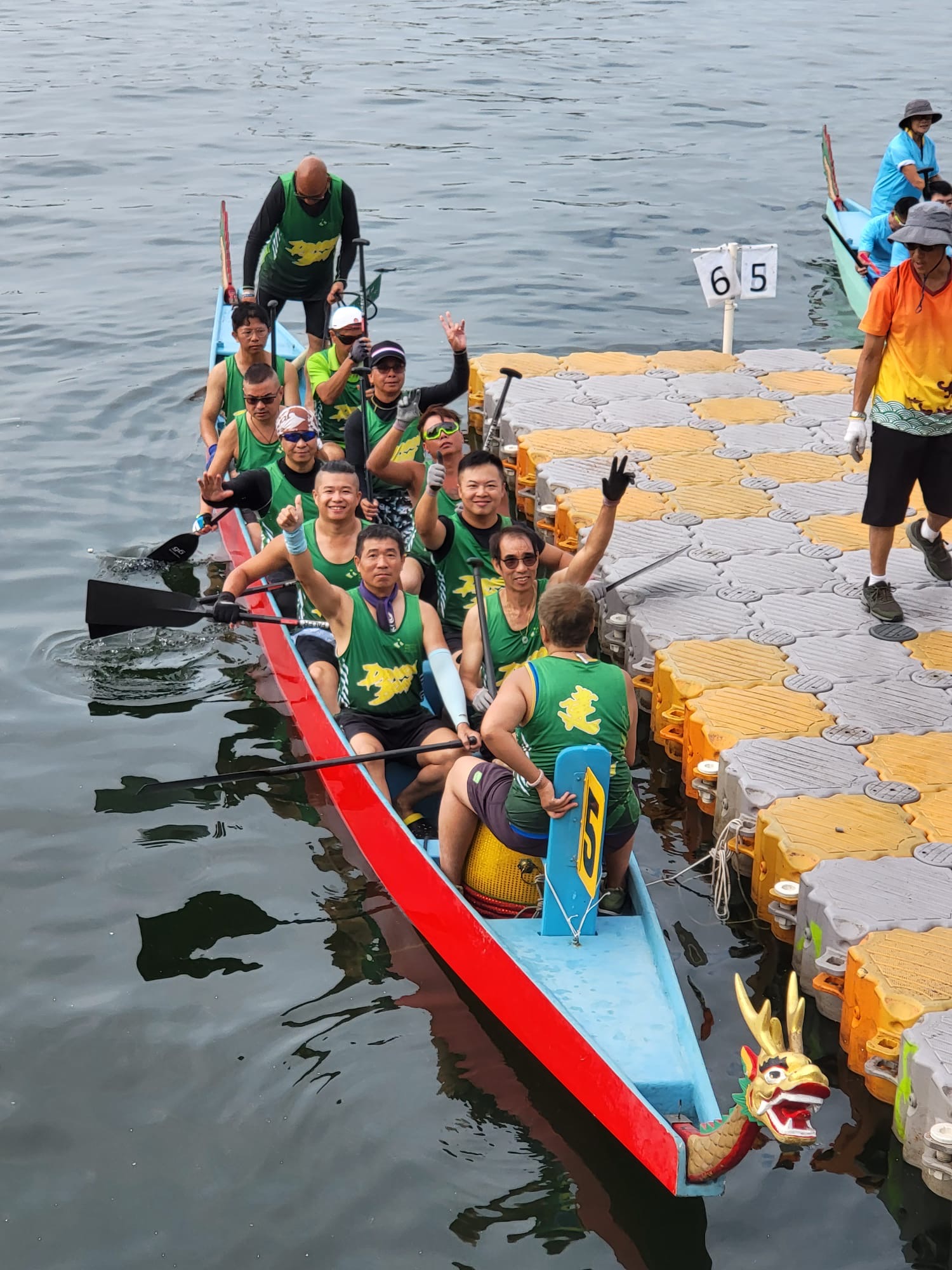 香港建造學院運動代表隊於第5屆觀塘海濱陽光龍舟賽勇奪佳績