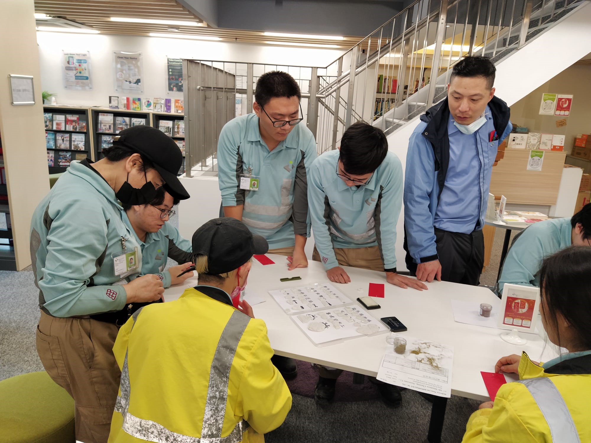 祥龍喜迎春：賀年手工燙金書籤工作坊暨中國文化專題書展
