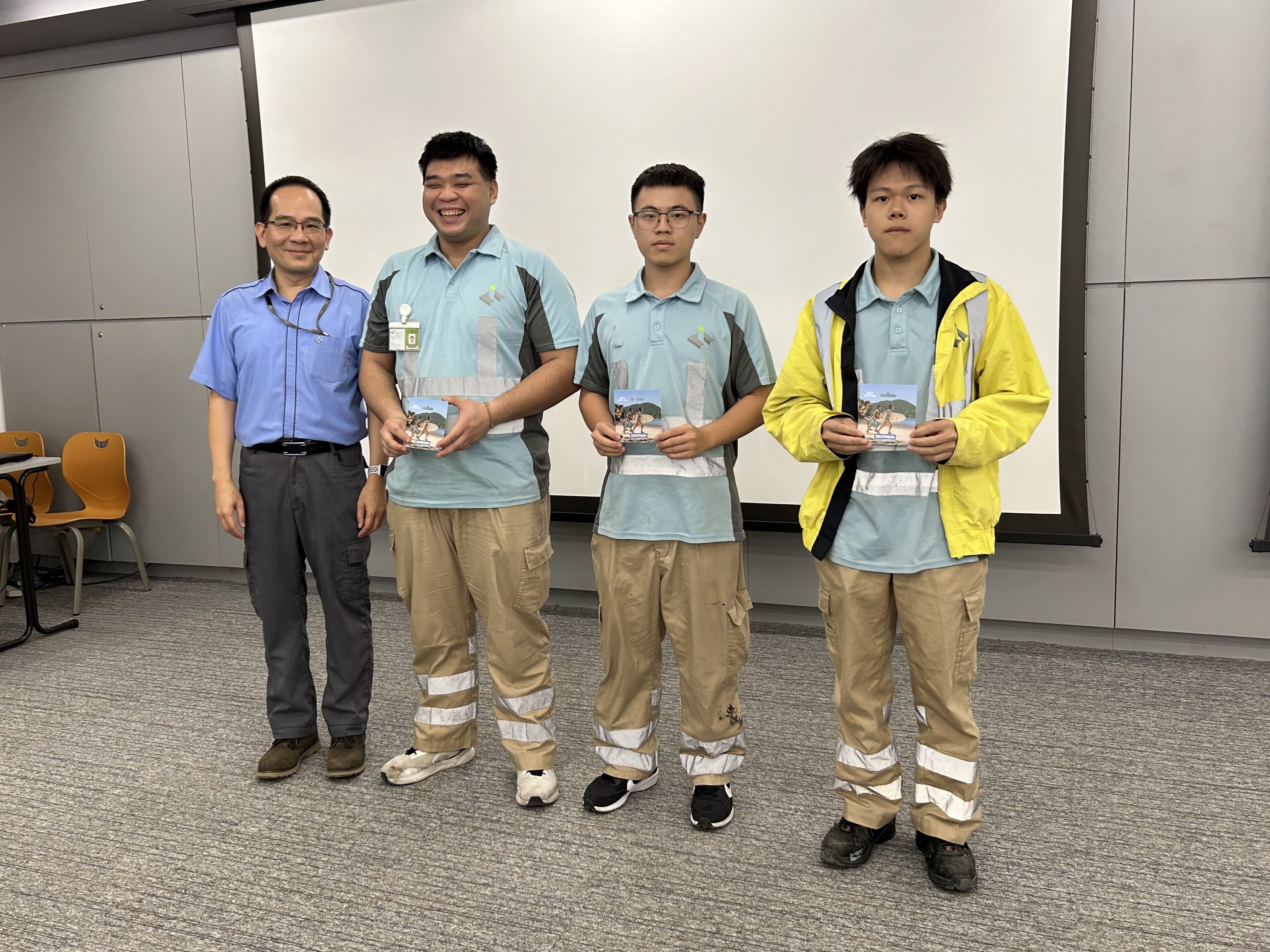 Closing Ceremony of Certificate and Diploma in Construction Programmes Successfully Held