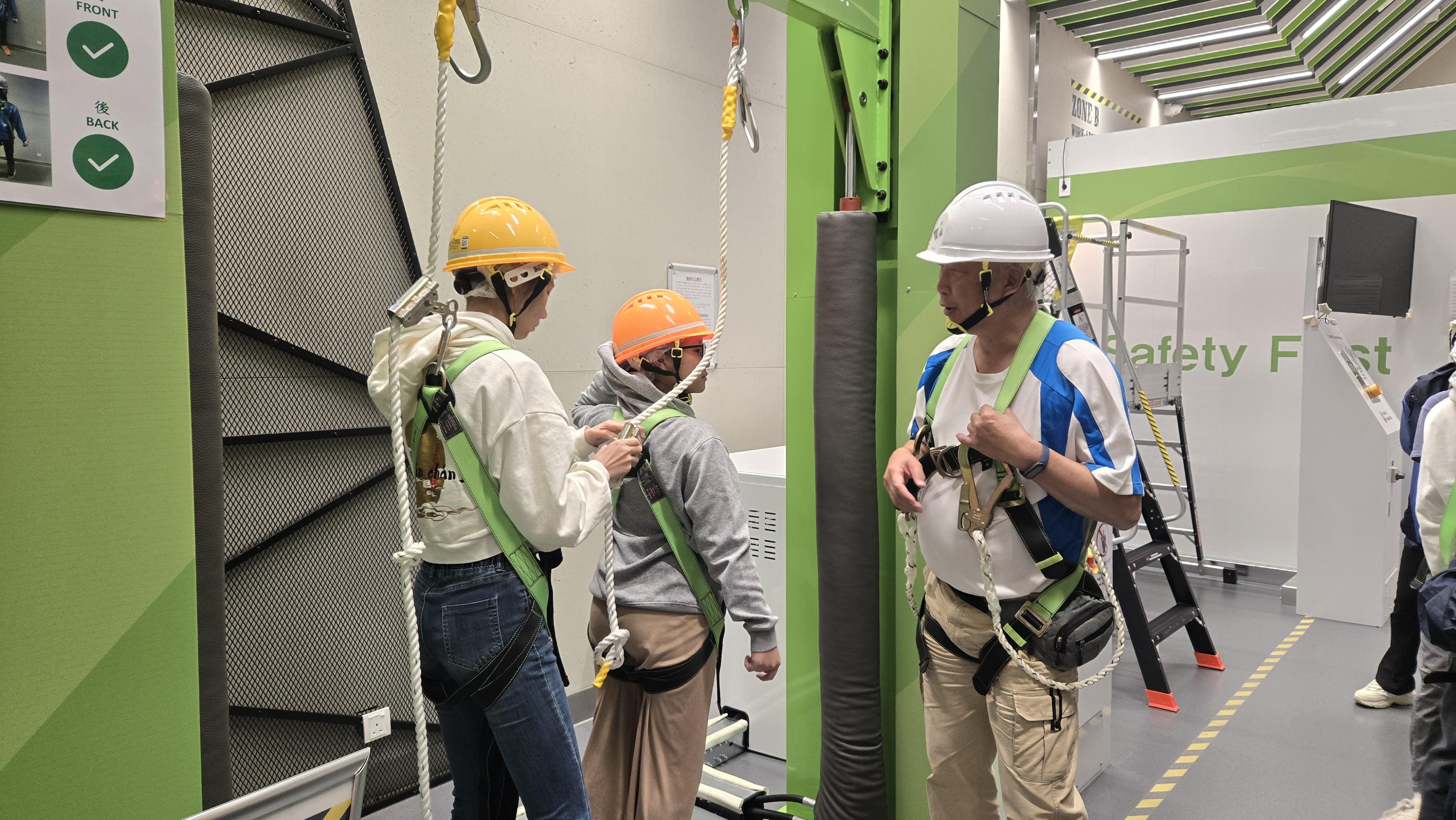 Skills Empowered Safety First! Participants of the WorldSkills Hong Kong Competition Attend Safety Training Course