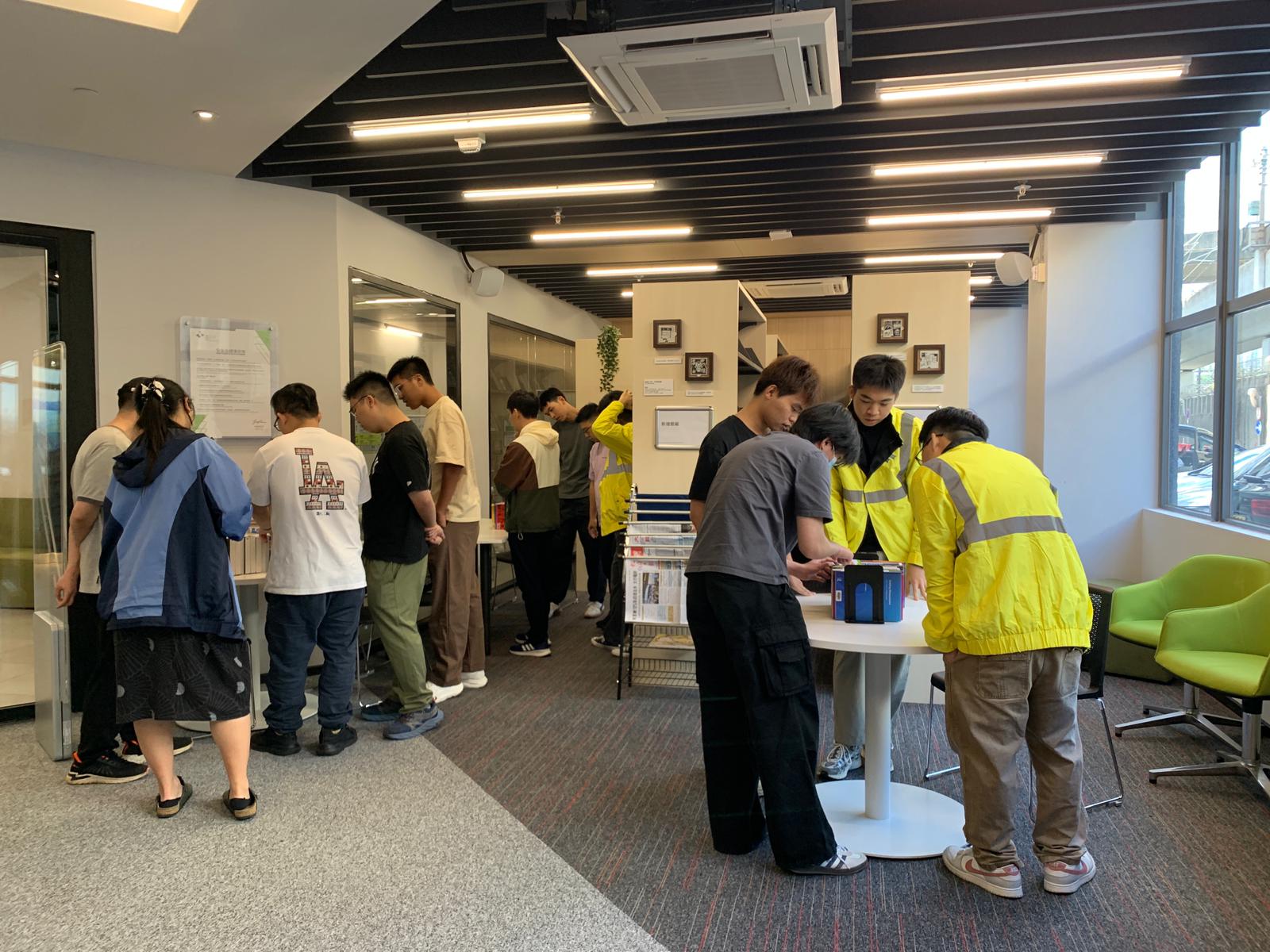 学习资源中心迎新导赏团