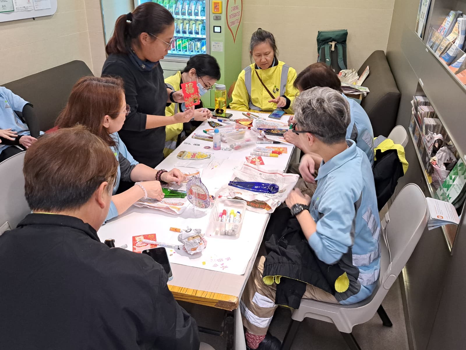 環保玻璃揮樽彩繪工作坊