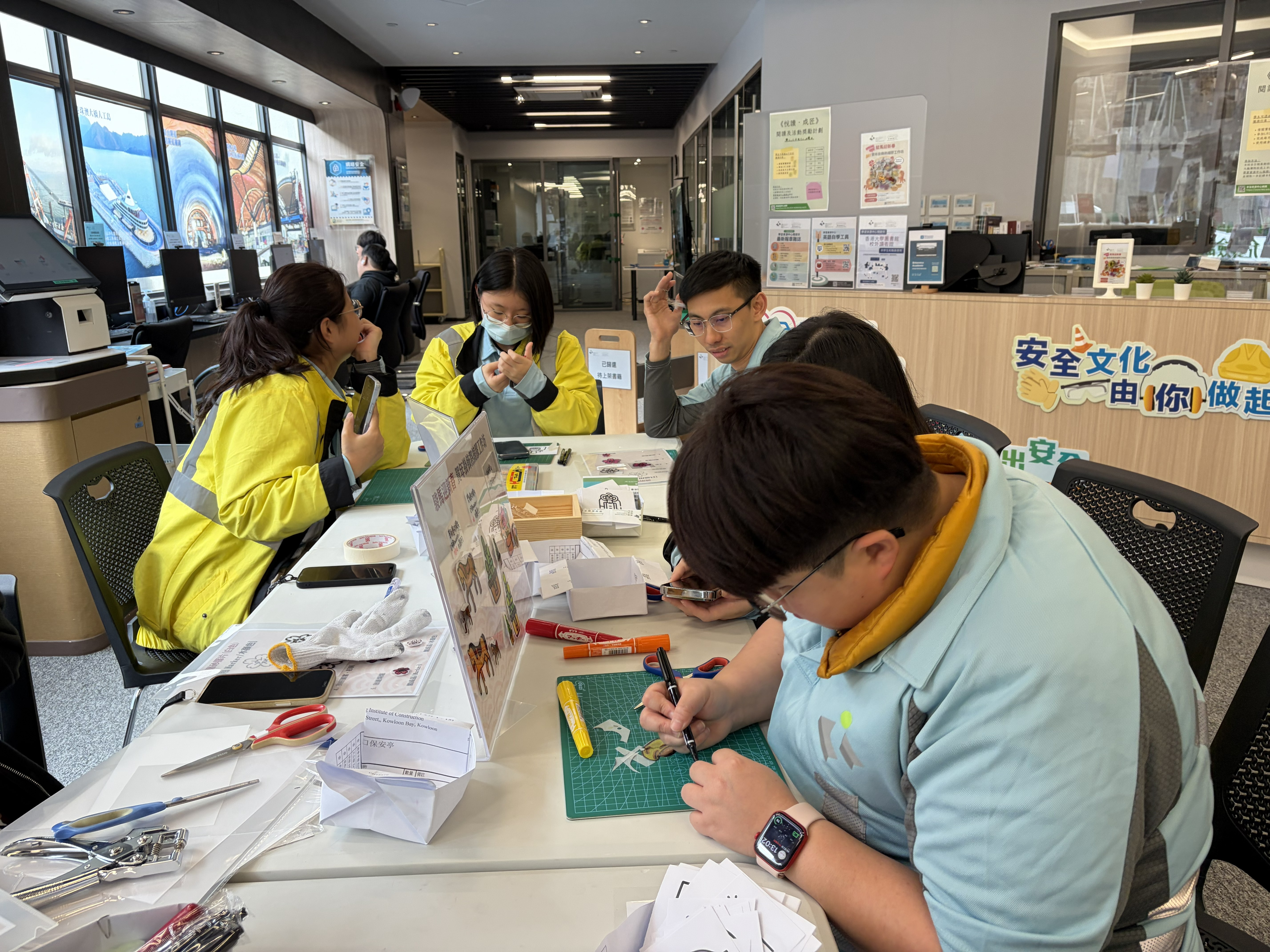 骏马迎新春：贺年挂饰热缩胶工作坊