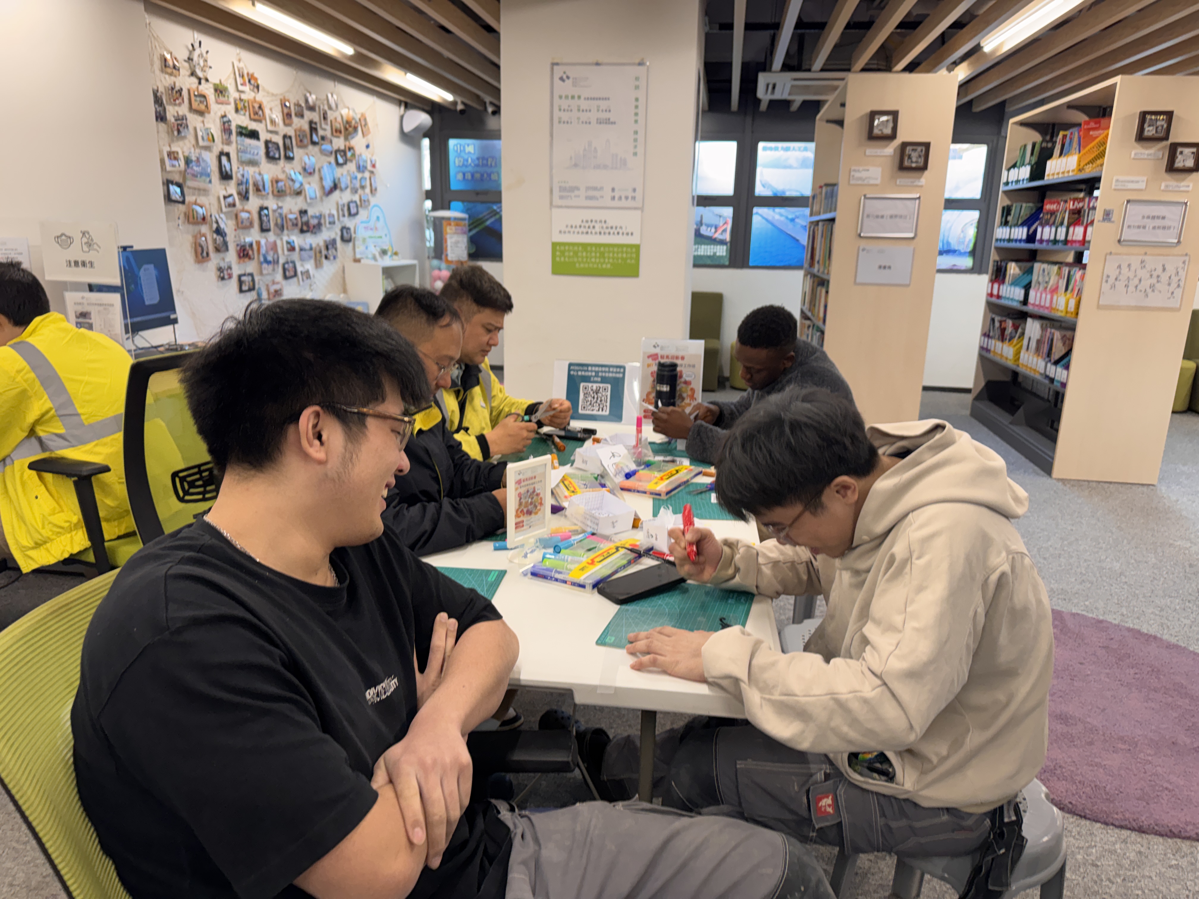 骏马迎新春：贺年挂饰热缩胶工作坊