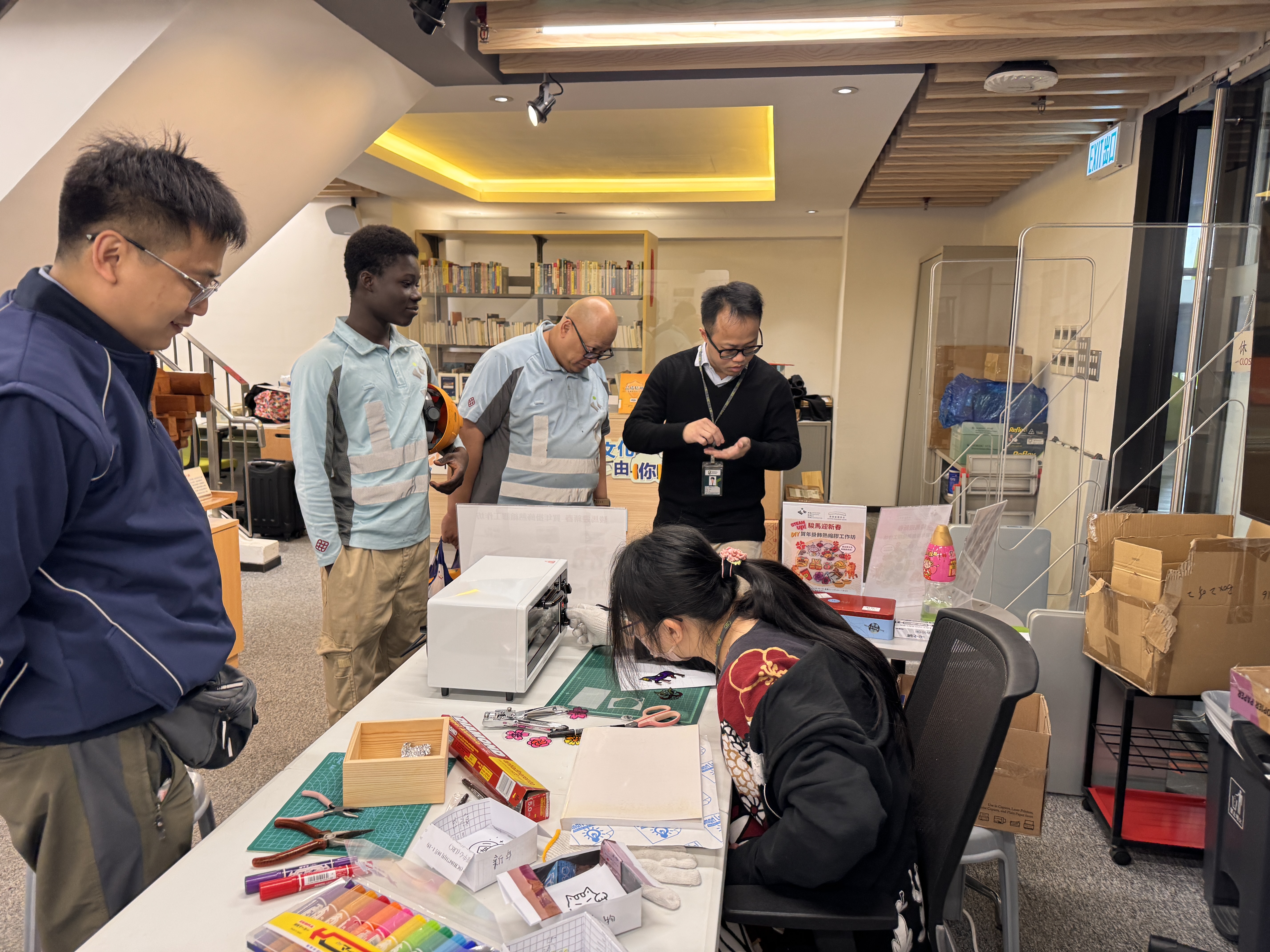 骏马迎新春：贺年挂饰热缩胶工作坊