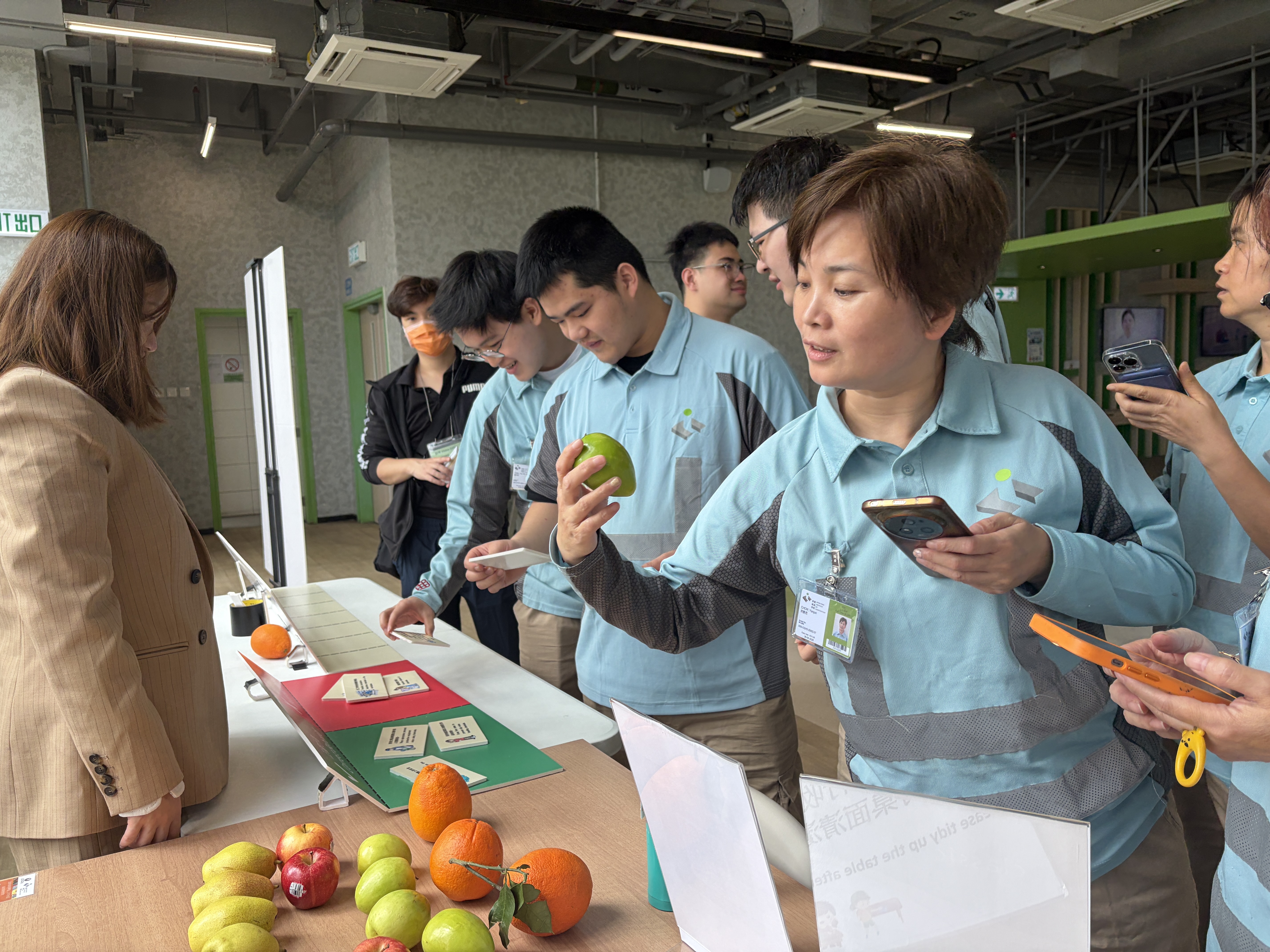 建造业安全教育推广午间活动：认标志・识行为