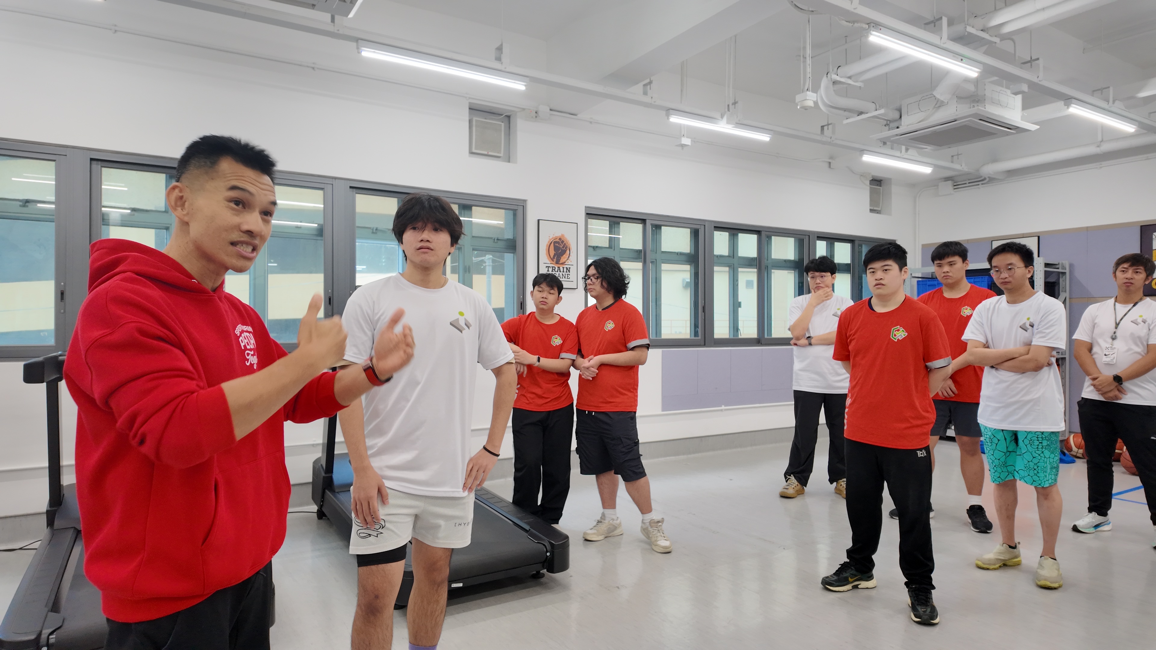运动大使计划：运动员分享讲座