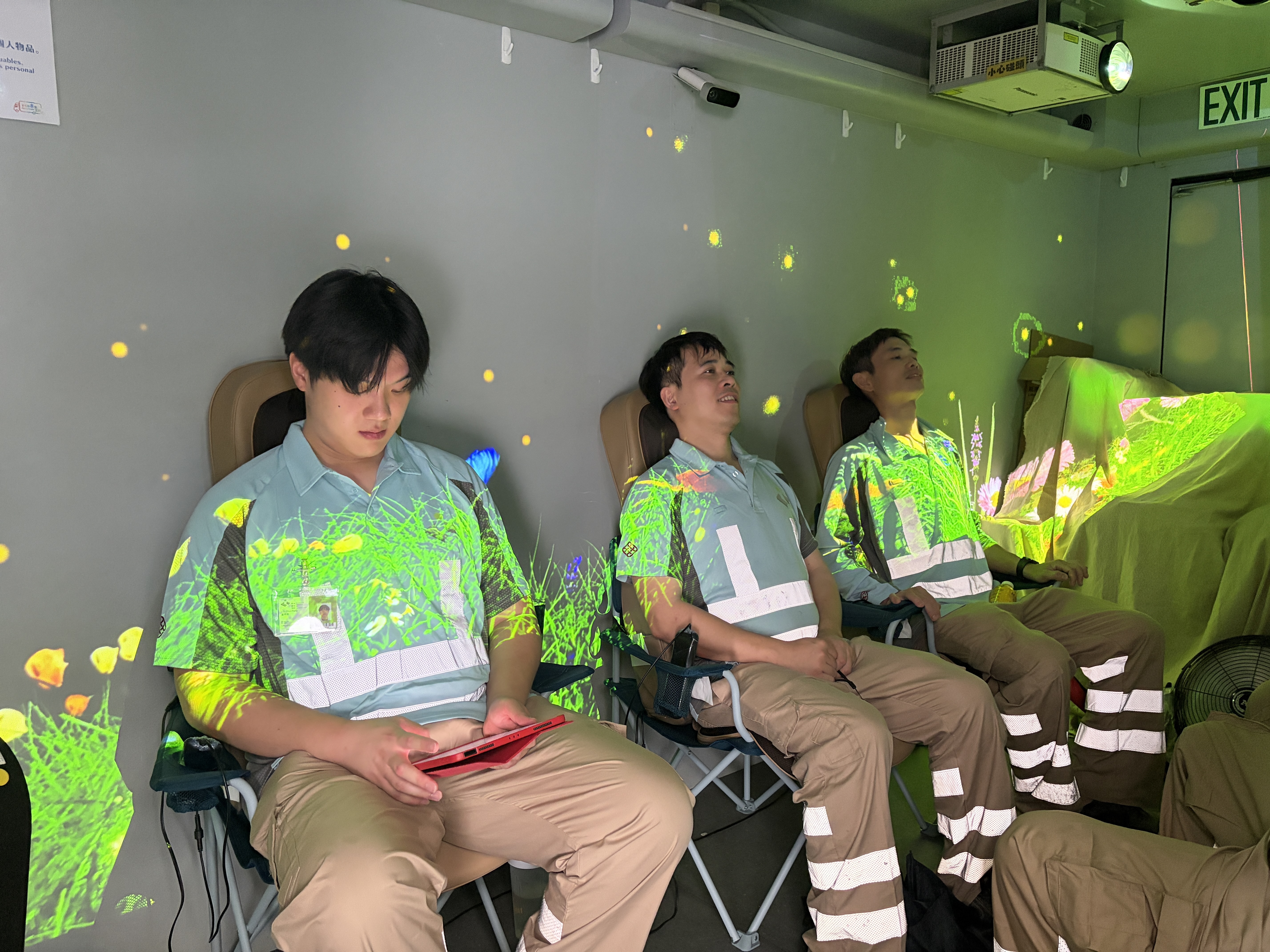 「精神健康流动宣传车」午间活动