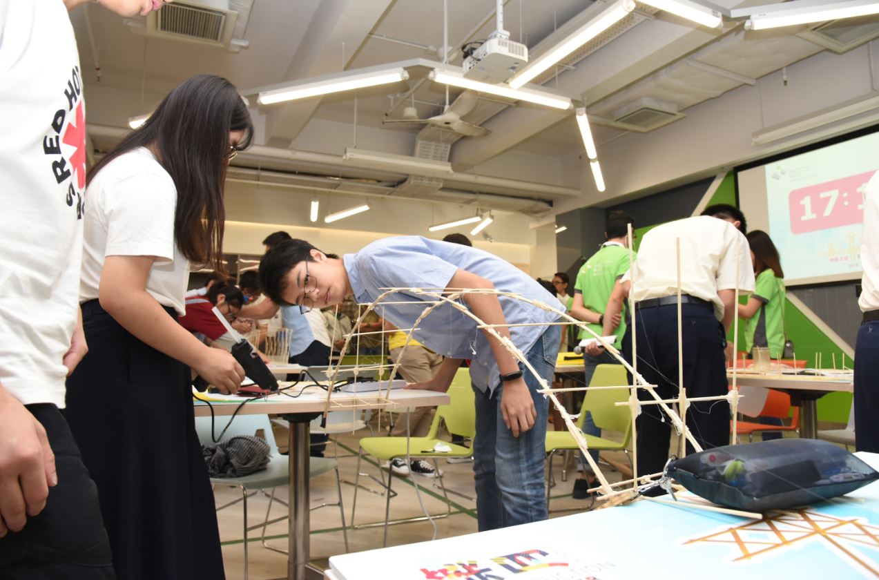 「STEM 活動日」- 「橋籤之起」築橋比賽