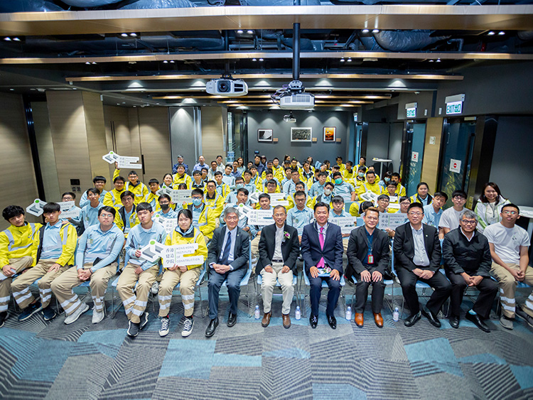 全人發展講座—公民教育系列：曾鈺成先生與香港建造學院學生暢談「聆聽的藝術」