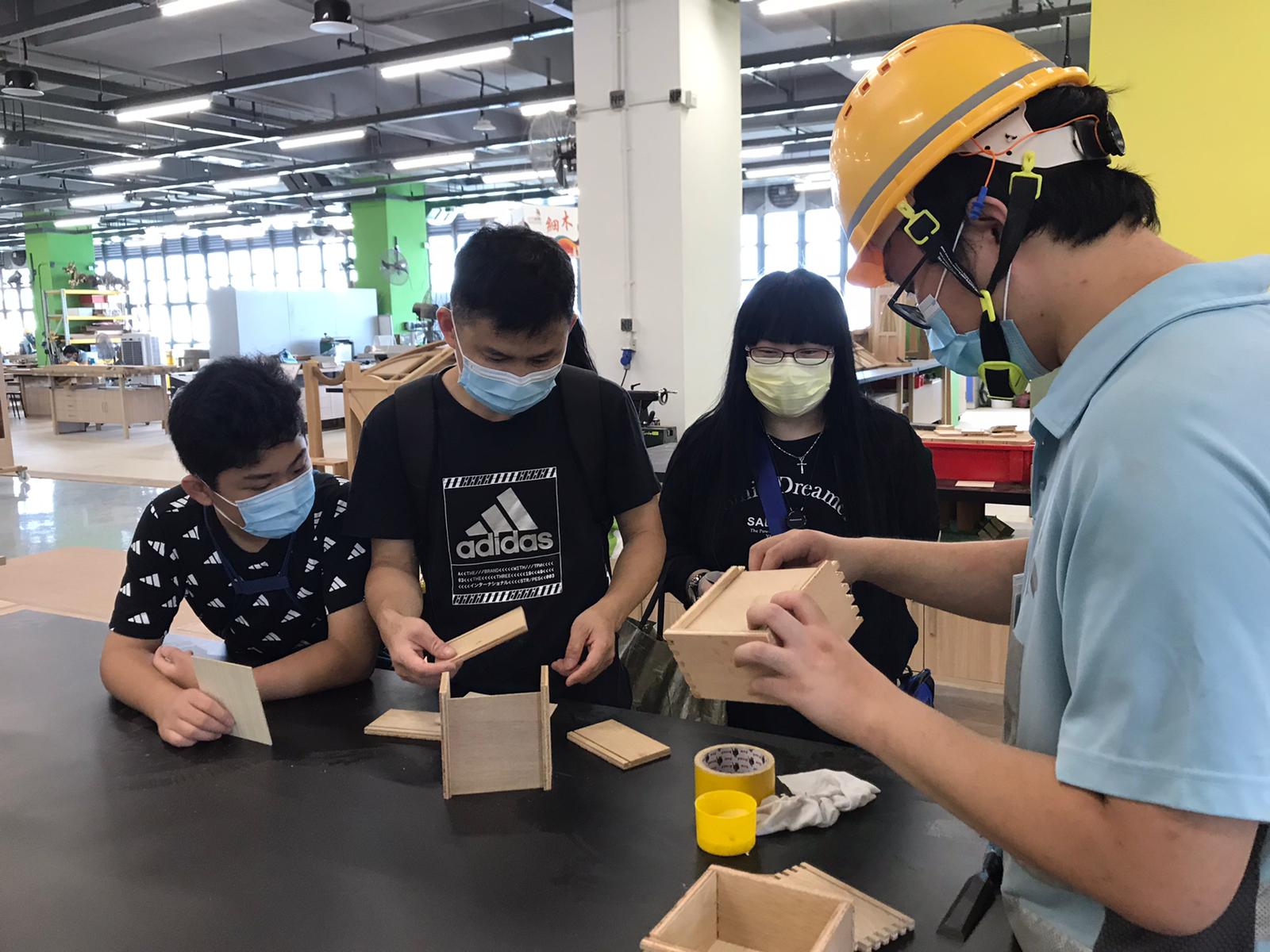 建造业探索体验工作坊 (非华语人士)