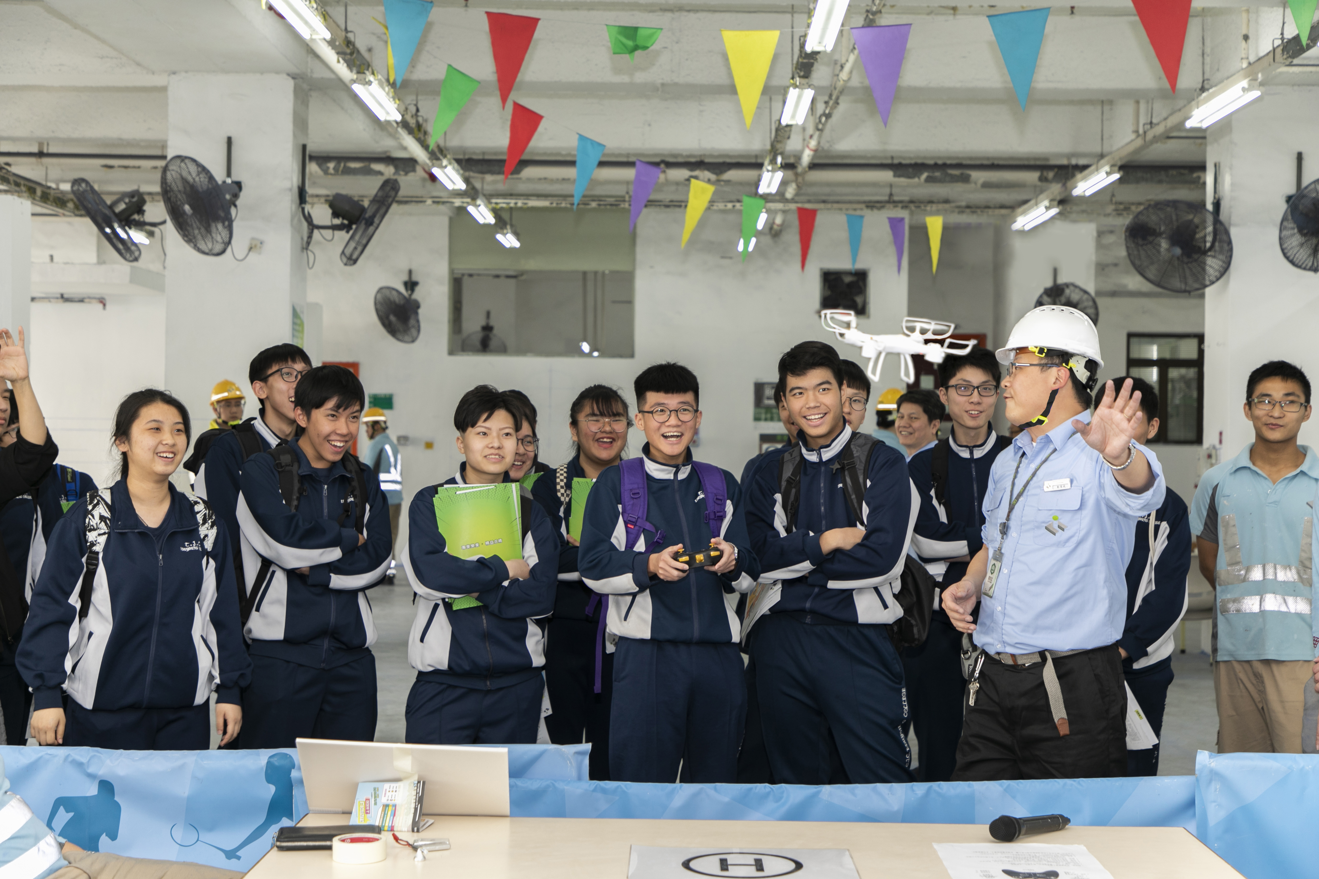 建造业探索体验工作坊 (非华语人士)