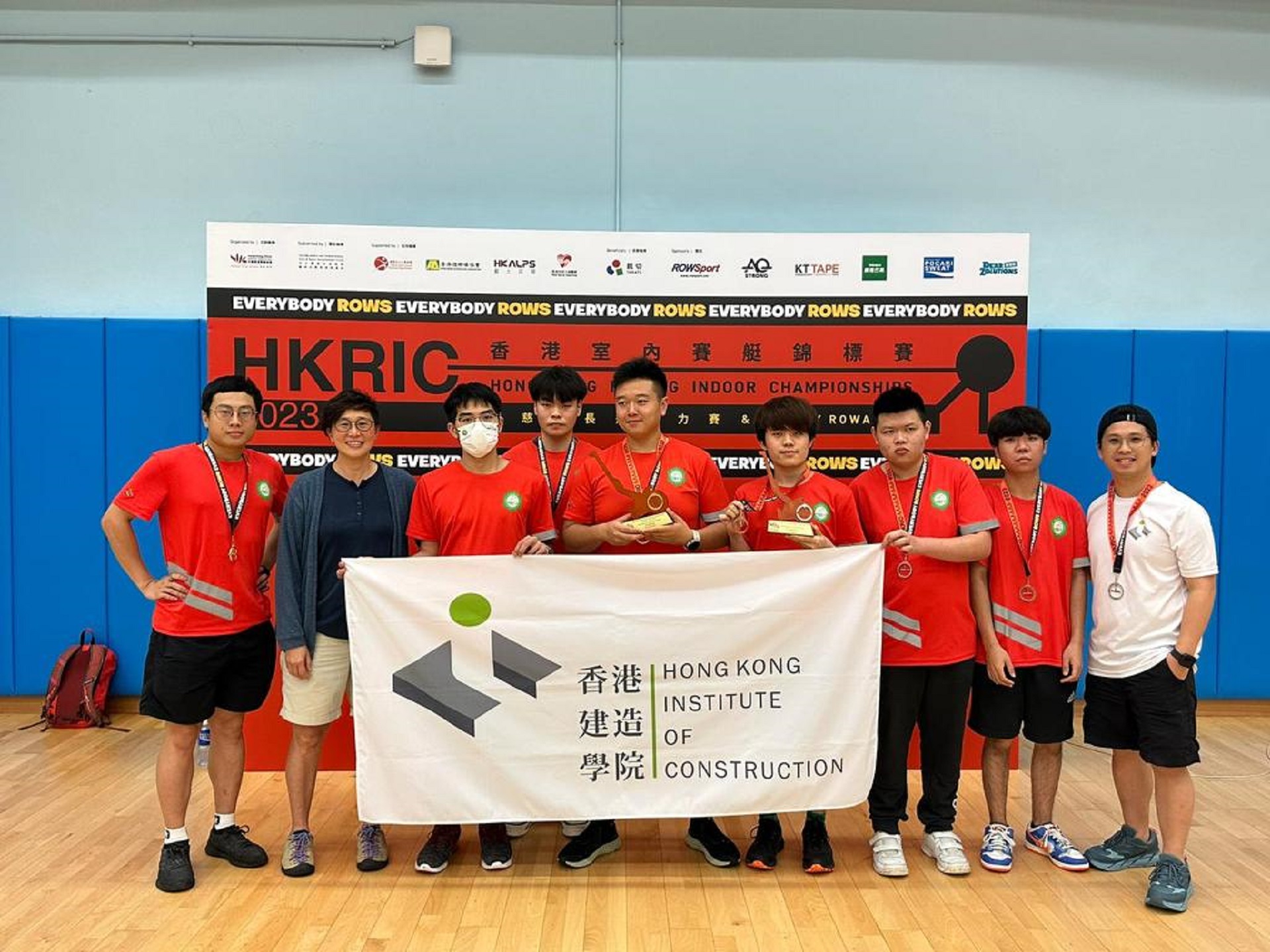 上水院校室內賽艇隊於香港室內划艇錦標賽2023勇奪佳績